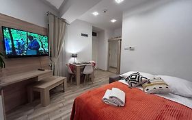 Old Town Apartments - B5
